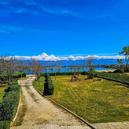 Aenona Sea View Apartments Нин Экстерьер фото