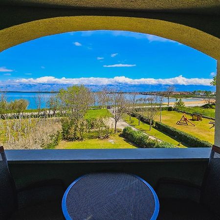 Aenona Sea View Apartments Нин Экстерьер фото