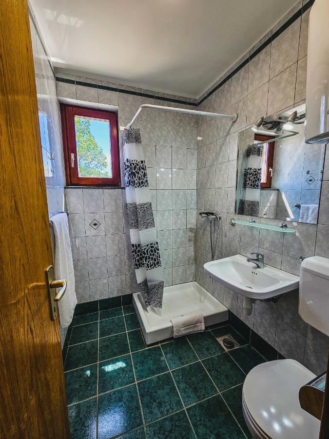 Aenona Sea View Apartments Нин Экстерьер фото